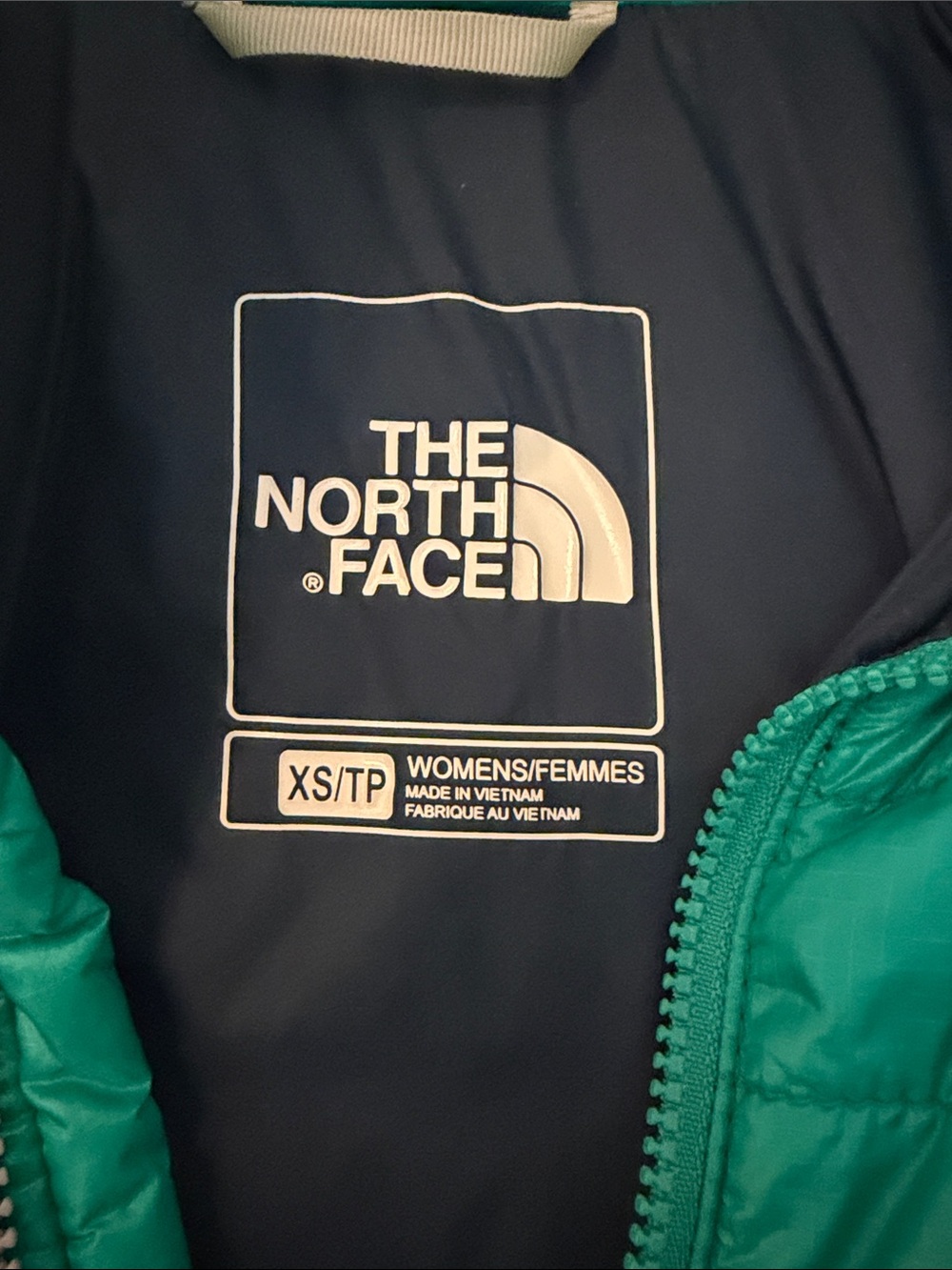 The North Face Women's Lightweight Quilted Puffer Jacket - Teal Green - Picture 2 of 2